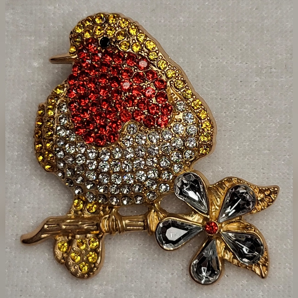 New Vintage-inspired Rhinestone Robin Brooch / Pin